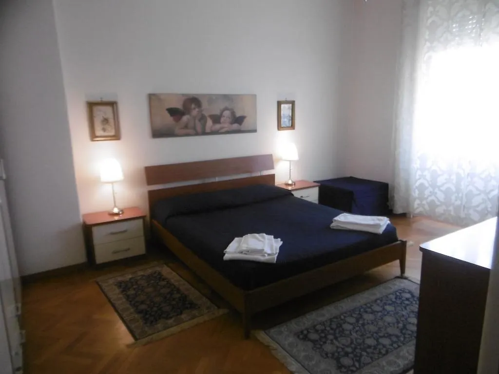 Gg Bed And Breakfast Roma