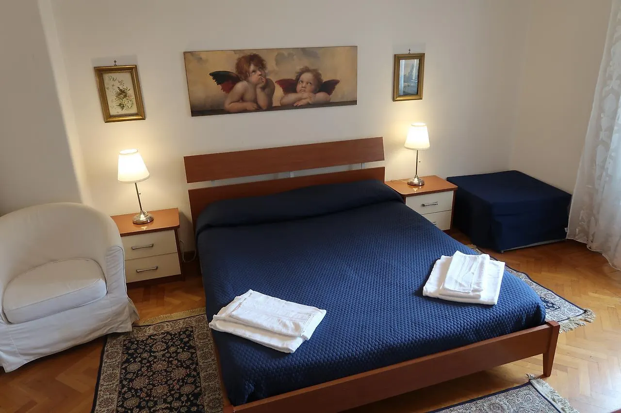 Gg Bed And Breakfast Roma 0*,